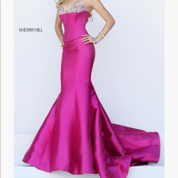 Sherri Hill, No. 50389, Size 6, Red - Picture 3 of 5
